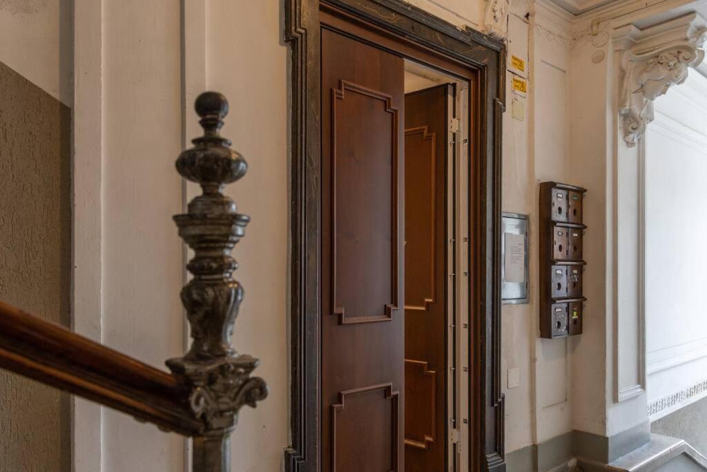 Casa Cereria - Apartment With Parking トリエステ エクステリア 写真