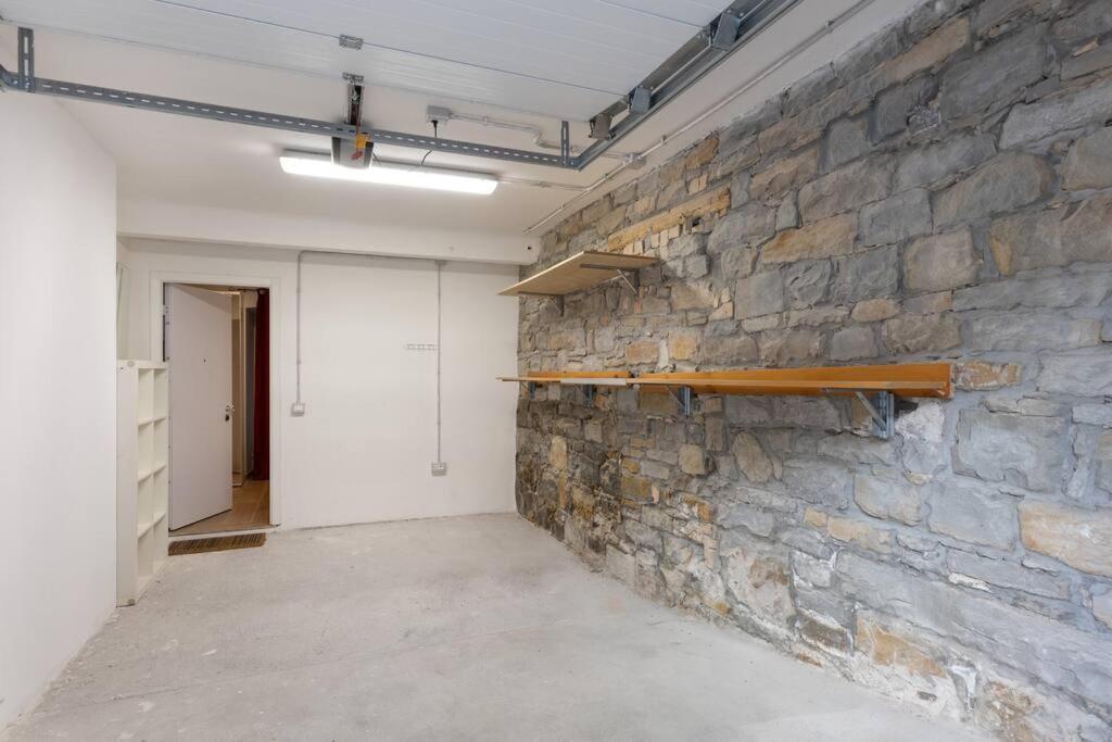 Casa Cereria - Apartment With Parking トリエステ エクステリア 写真